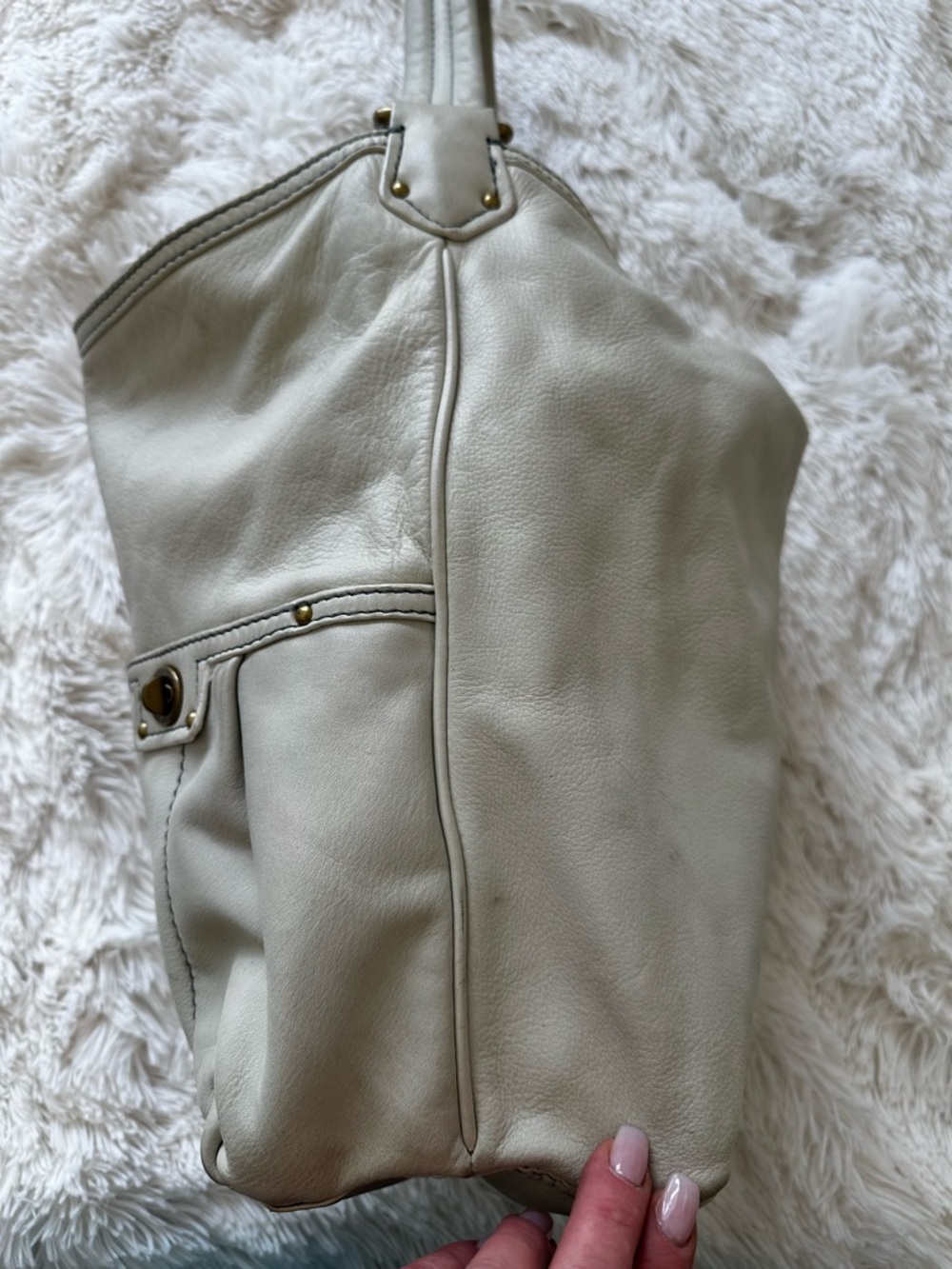 Marc by Marc Jacobs Cream Leather Hobo Bag with Front Pockets - Picture 6 of 16